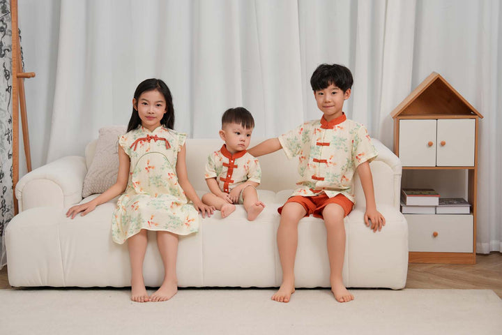 Singapore Souvenir Gift Fortune Bloom Family Set with Golden Fish Baby Kids Girl Cheongsam Dress 0827