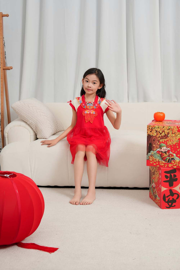 Singapore Souvenir Gift Wealth and Harmony Red Family Set with Golden Fish Embroidery Baby Kids Girl Cheongsam Dress 0833