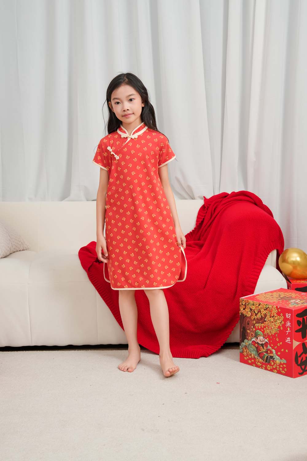 Blessing and Joy Family Set with Lucky Fu Characters Baby Kids Girl Cheongsam Dress 0830